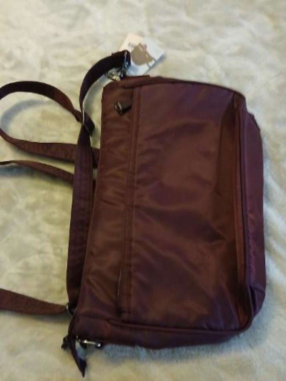 Lug Mambo Crossbody Bag Wine Red Quilted Nylon RFID Travel Handbag New - Picture 2 of 6